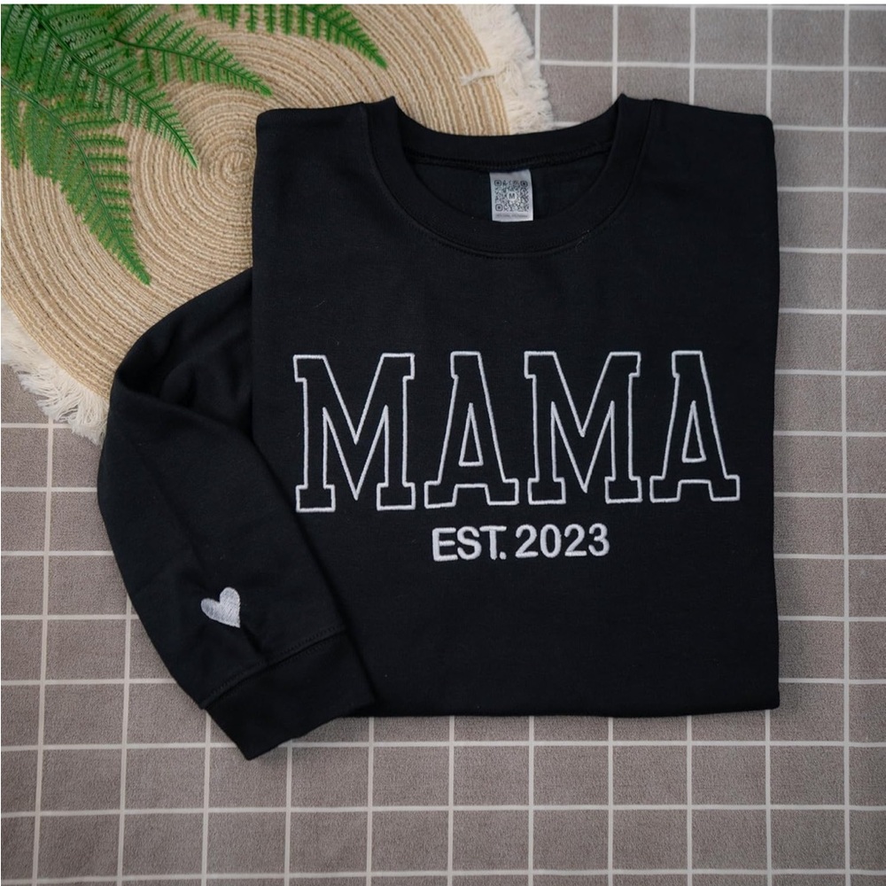 Black 'MAMA EST. 2023' Sweatshirt